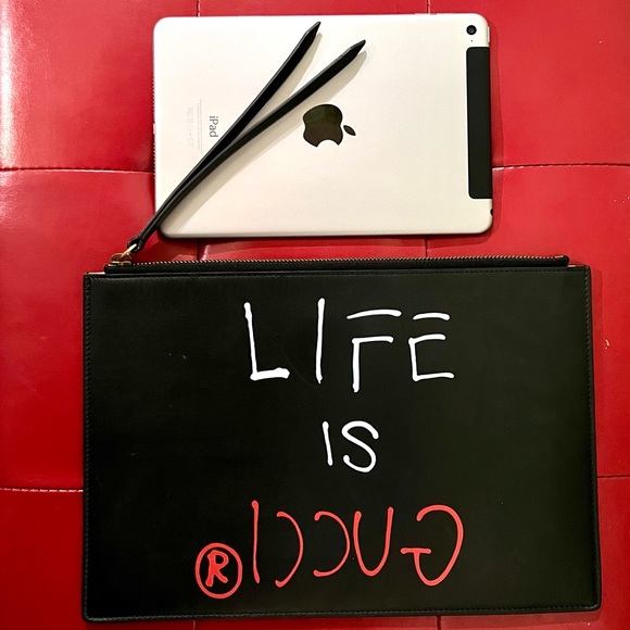 👑✅PRICE FIRM✅ AUTHENTIC Calfskin Life is Gucci Clutch - Picture 4 of 17